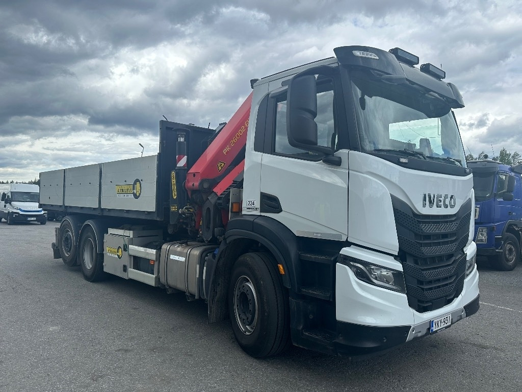 Iveco S-Way AD 260S48 - Kranbil: bilde 3 Iveco S-Way AD 260S48 - Kranbil: bilde 3