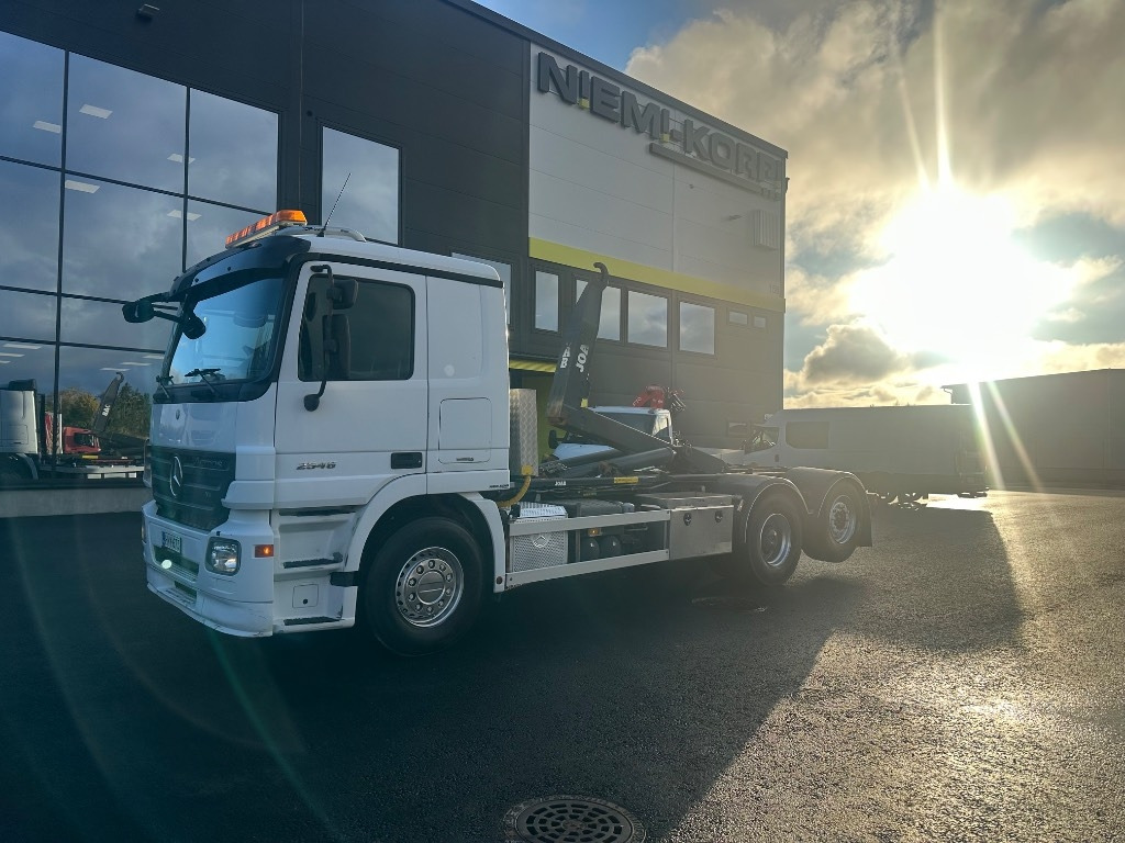 Mercedes-Benz Actros 2545 L 6x2 - Krokbil: bilde 1 Mercedes-Benz Actros 2545 L 6x2 - Krokbil: bilde 1