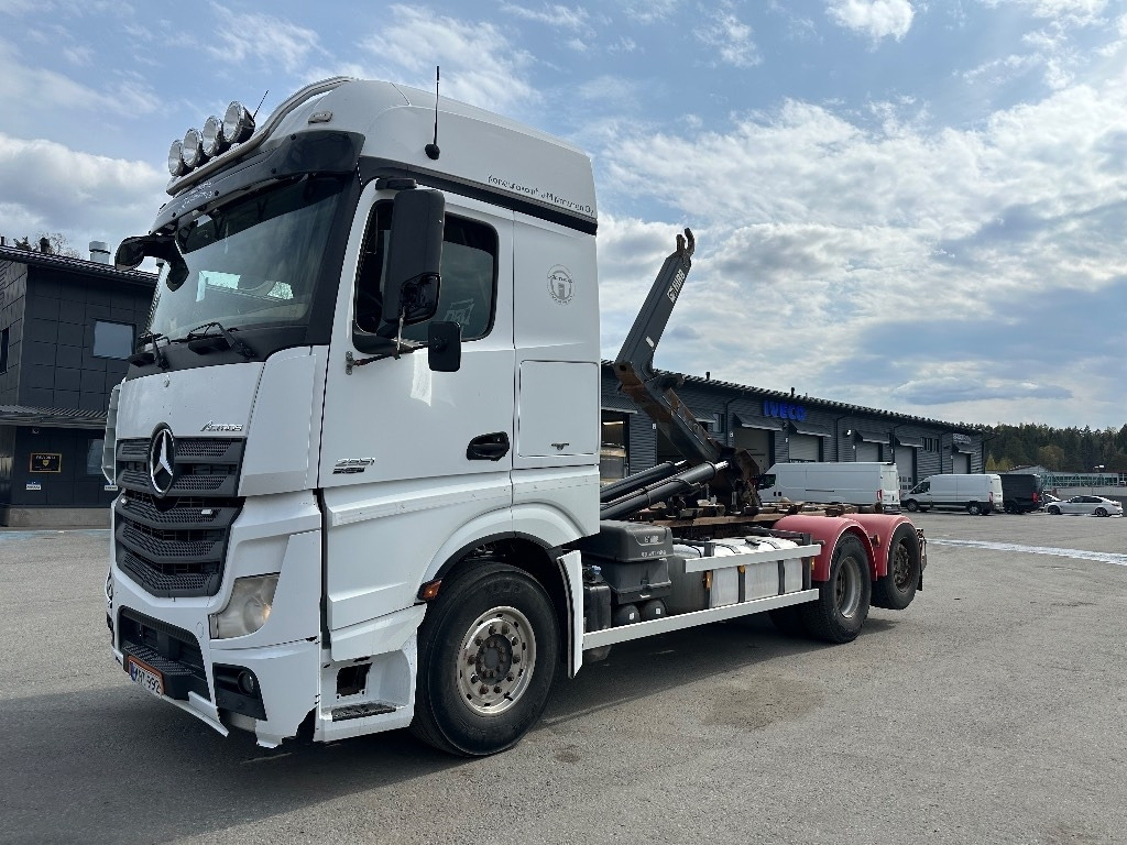 Mercedes-Benz Actros 2551 6x2*4 - Krokbil: bilde 1 Mercedes-Benz Actros 2551 6x2*4 - Krokbil: bilde 1