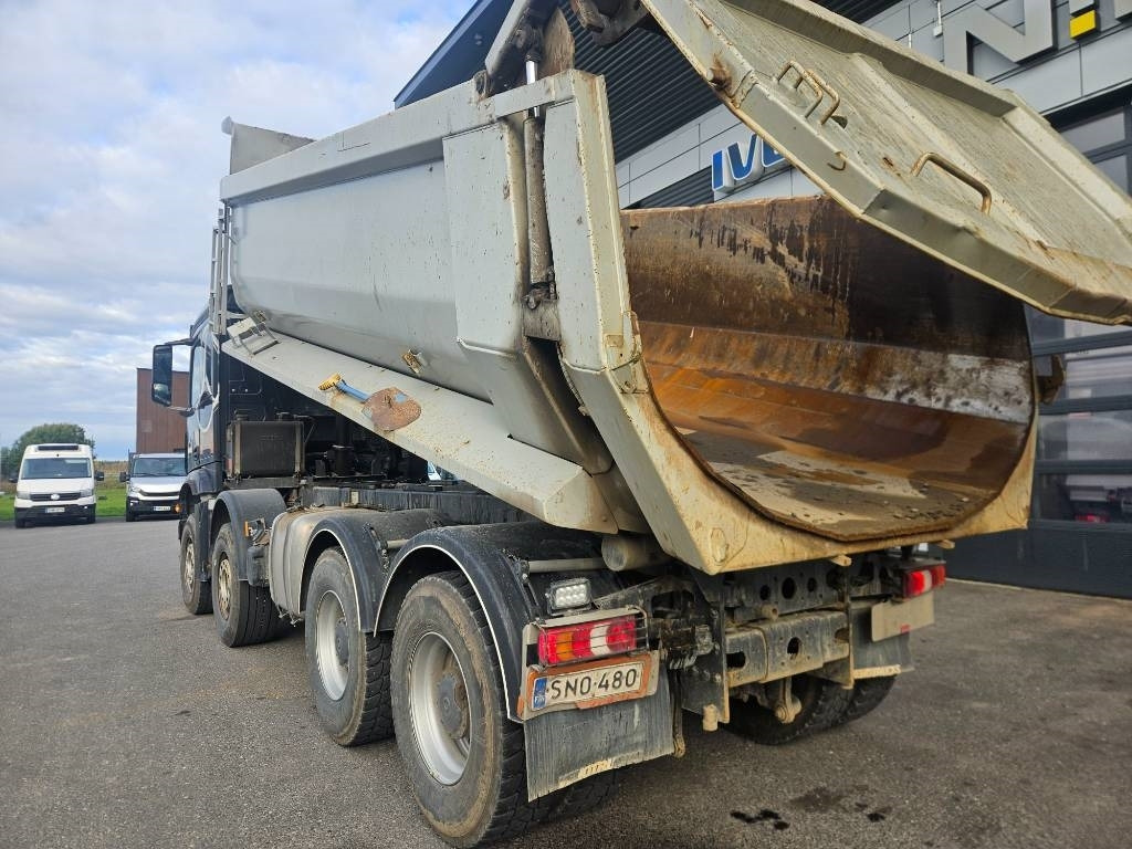 Mercedes-Benz Arocs 8x4 - Tippbil: bilde 4 Mercedes-Benz Arocs 8x4 - Tippbil: bilde 4