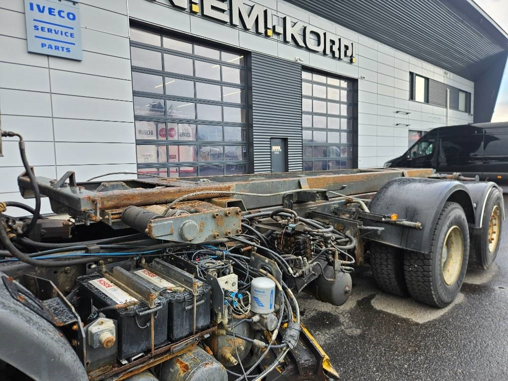 Renault Premium 320 tienhoitoauto - Chassis lastebil: bilde 5 Renault Premium 320 tienhoitoauto - Chassis lastebil: bilde 5