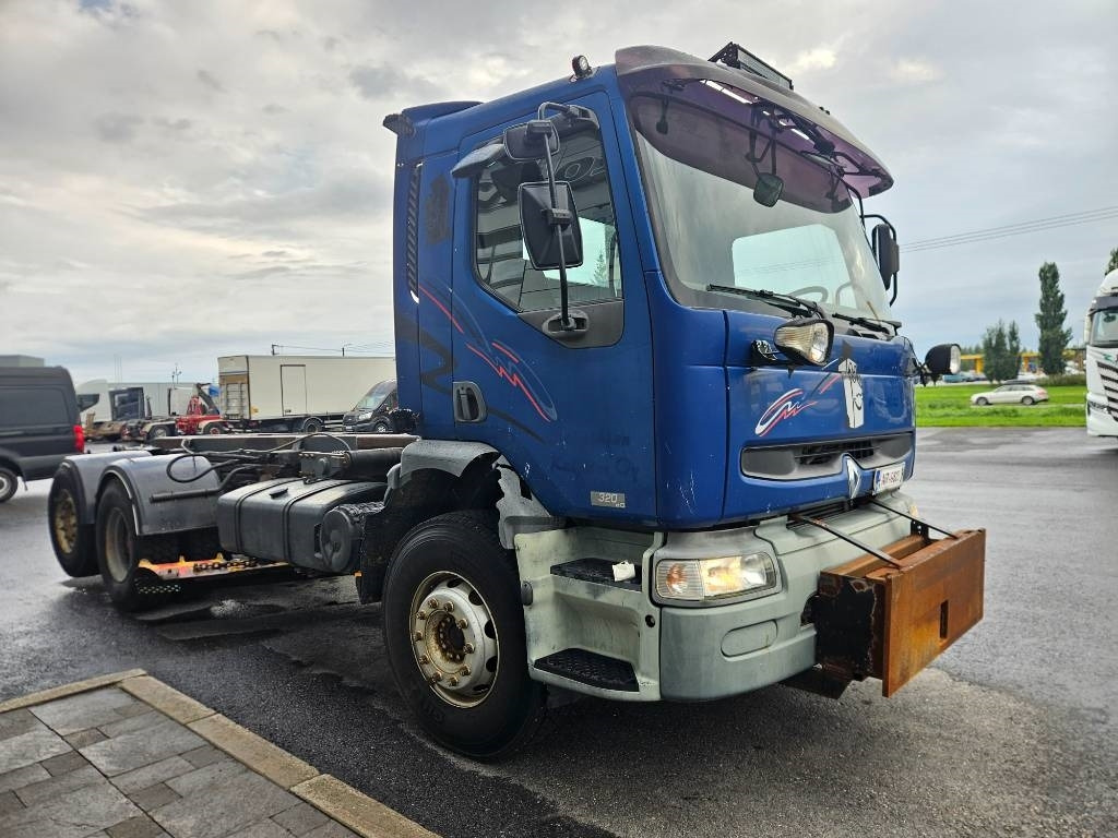 Renault Premium 320 tienhoitoauto - Chassis lastebil: bilde 2 Renault Premium 320 tienhoitoauto - Chassis lastebil: bilde 2