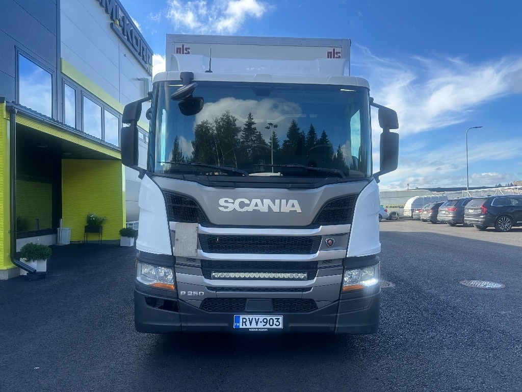 Scania P250 - Skapbil: bilde 2 Scania P250 - Skapbil: bilde 2