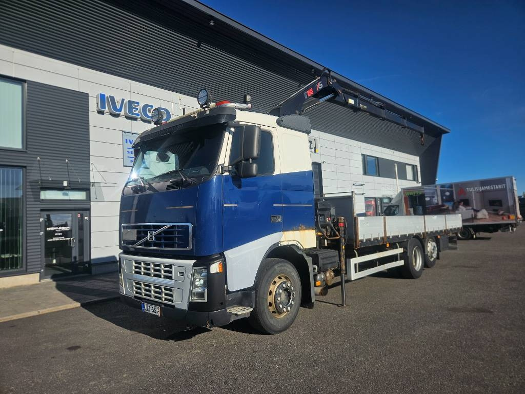 Volvo FH12 6x2 Hiab 166 kympitys 2029 asti - Kranbil: bilde 1 Volvo FH12 6x2 Hiab 166 kympitys 2029 asti - Kranbil: bilde 1