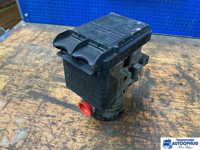Scania EBS module – Scania 2653379 - Elektrisk system for Lastebil: bilde 4 Scania EBS module – Scania 2653379 - Elektrisk system for Lastebil: bilde 4