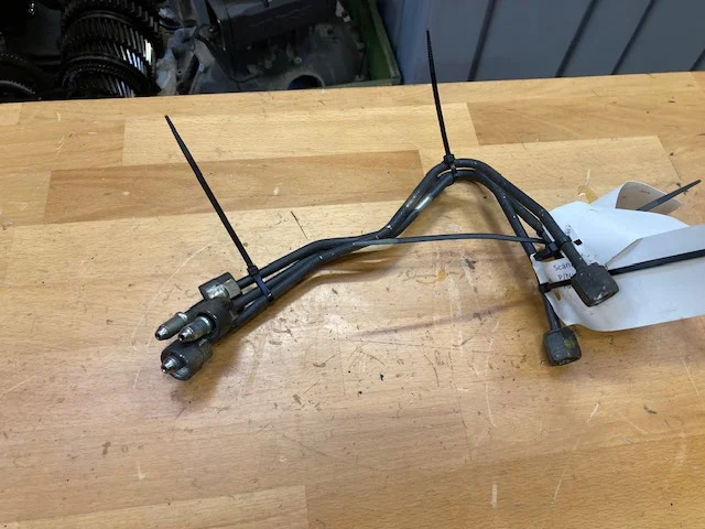 Scania Fuel pipe – Scania 2865663 - Motor og deler for Lastebil: bilde 1 Scania Fuel pipe – Scania 2865663 - Motor og deler for Lastebil: bilde 1