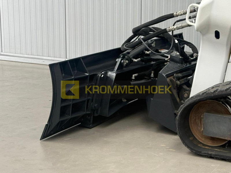 Bobcat 96 Dozer Blade 244 cm 6-weg blad - Frontskjær for Laster: bilde 5 Bobcat 96 Dozer Blade 244 cm 6-weg blad - Frontskjær for Laster: bilde 5