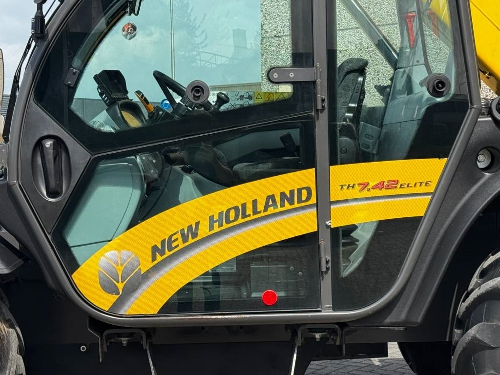 New Holland TH7.42, airco, 1951 hours! - Teleskoplastere: bilde 4 New Holland TH7.42, airco, 1951 hours! - Teleskoplastere: bilde 4