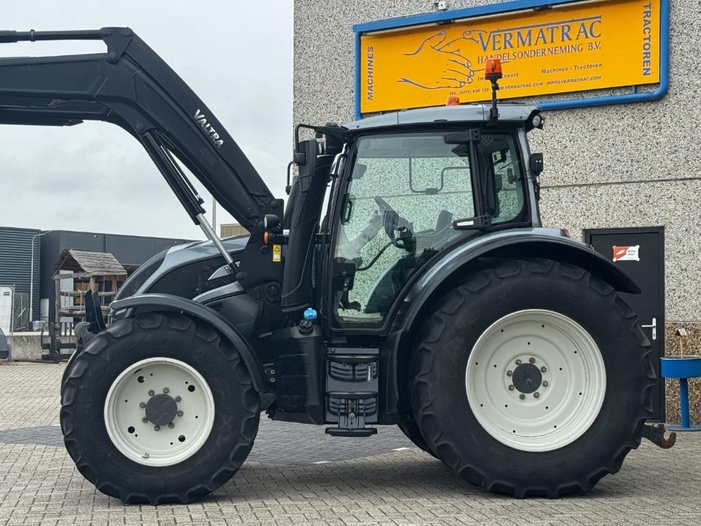 Valtra N174D, Frontlinkage + PTO, Frontloader, 3846 hours  - Traktor: bilde 3 Valtra N174D, Frontlinkage + PTO, Frontloader, 3846 hours  - Traktor: bilde 3