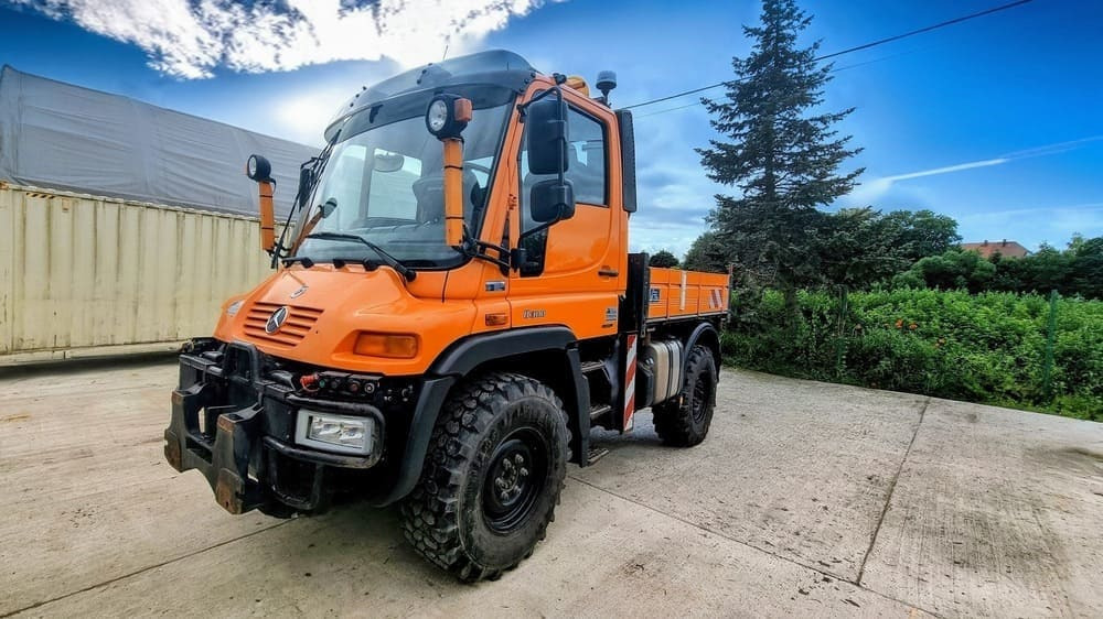 MERCEDES-BENZ Unimog U300 - Utility-/ Spesiell maskin: bilde 4 MERCEDES-BENZ Unimog U300 - Utility-/ Spesiell maskin: bilde 4