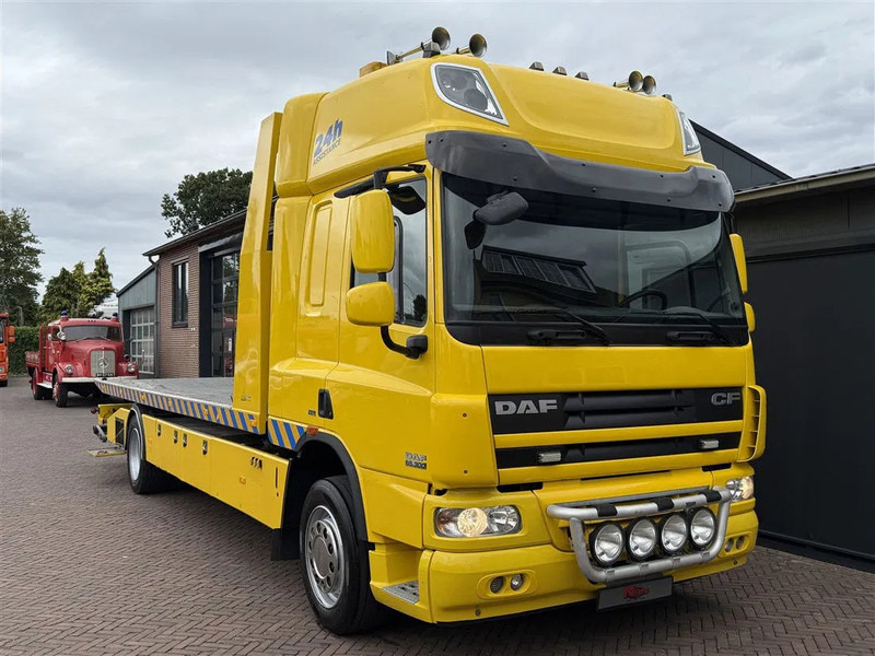 DAF CF 65.300 Towtruck Depannage Lier Brille Sleeper 640x242x104 cm - Bergingsbil: bilde 1 DAF CF 65.300 Towtruck Depannage Lier Brille Sleeper 640x242x104 cm - Bergingsbil: bilde 1