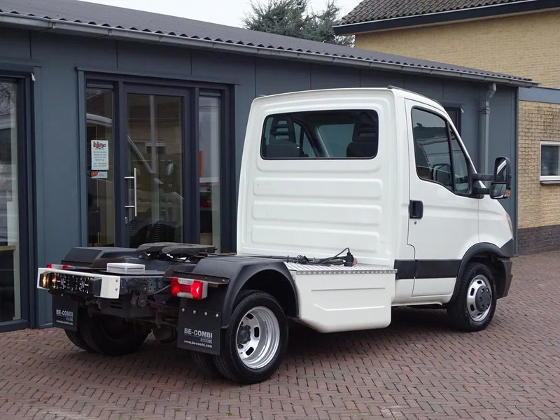 Iveco Daily 35.210 PK BE TREKKER 10.4t AIRCO CC - Trekkvogn: bilde 2 Iveco Daily 35.210 PK BE TREKKER 10.4t AIRCO CC - Trekkvogn: bilde 2
