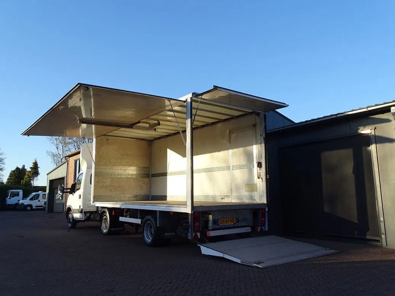 Iveco Daily 35C17 Be combinatie be trekker podium oplegger 3080 KG laadvm. 1.5 Ton Laadklep - Trekkvogn: bilde 4 Iveco Daily 35C17 Be combinatie be trekker podium oplegger 3080 KG laadvm. 1.5 Ton Laadklep - Trekkvogn: bilde 4