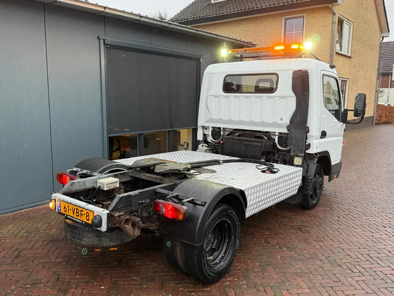 Mitsubishi Canter Be Trekker 9 Ton Totaal Gewicht Zwaailicht NAP - Trekkvogn: bilde 2 Mitsubishi Canter Be Trekker 9 Ton Totaal Gewicht Zwaailicht NAP - Trekkvogn: bilde 2