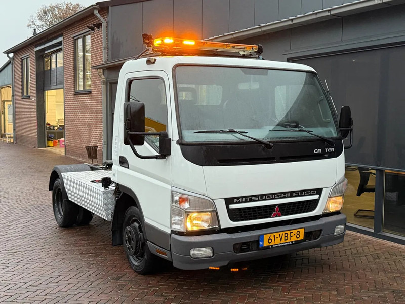 Mitsubishi Canter Be Trekker 9 Ton Totaal Gewicht Zwaailicht NAP - Trekkvogn: bilde 1 Mitsubishi Canter Be Trekker 9 Ton Totaal Gewicht Zwaailicht NAP - Trekkvogn: bilde 1
