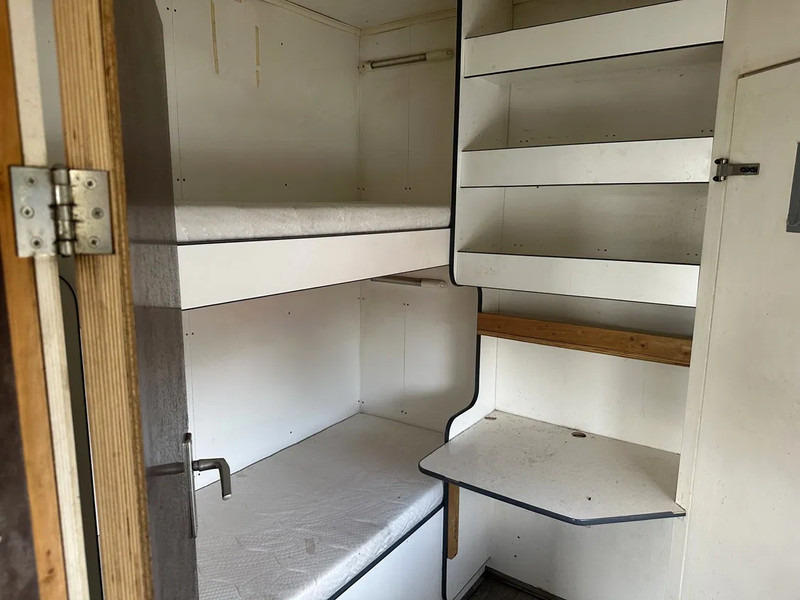 Volvo FL 12.240 AIRCO Kachel Douche 2x bed CAMPER MOTORSPORT ENZ - Skapbil: bilde 4 Volvo FL 12.240 AIRCO Kachel Douche 2x bed CAMPER MOTORSPORT ENZ - Skapbil: bilde 4