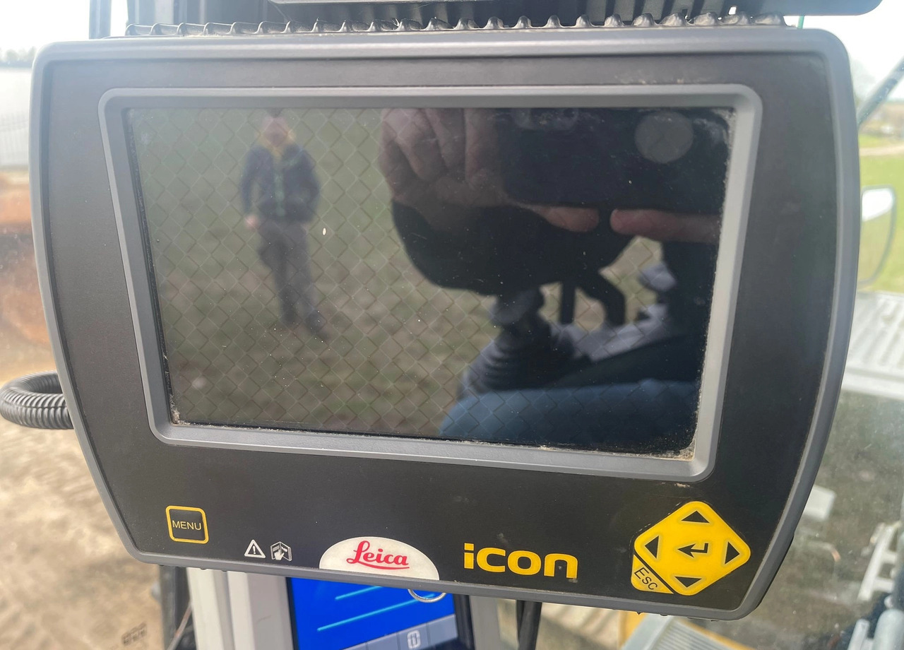 CATERPILLAR 320 EL ROTOTILT SYSTEM GPS LEICA - Beltegraver: bilde 5 CATERPILLAR 320 EL ROTOTILT SYSTEM GPS LEICA - Beltegraver: bilde 5