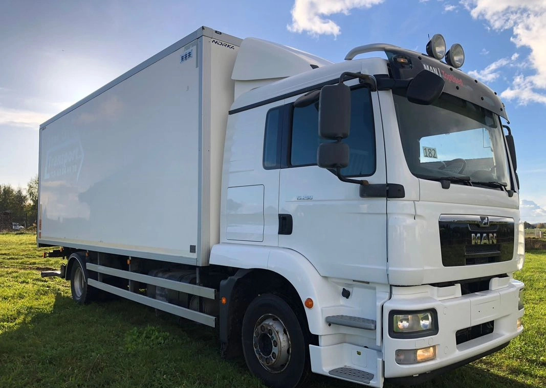 MAN 15.290 Winda Bok otwierany 18 Palet - Isotermisk lastebil: bilde 5 MAN 15.290 Winda Bok otwierany 18 Palet - Isotermisk lastebil: bilde 5