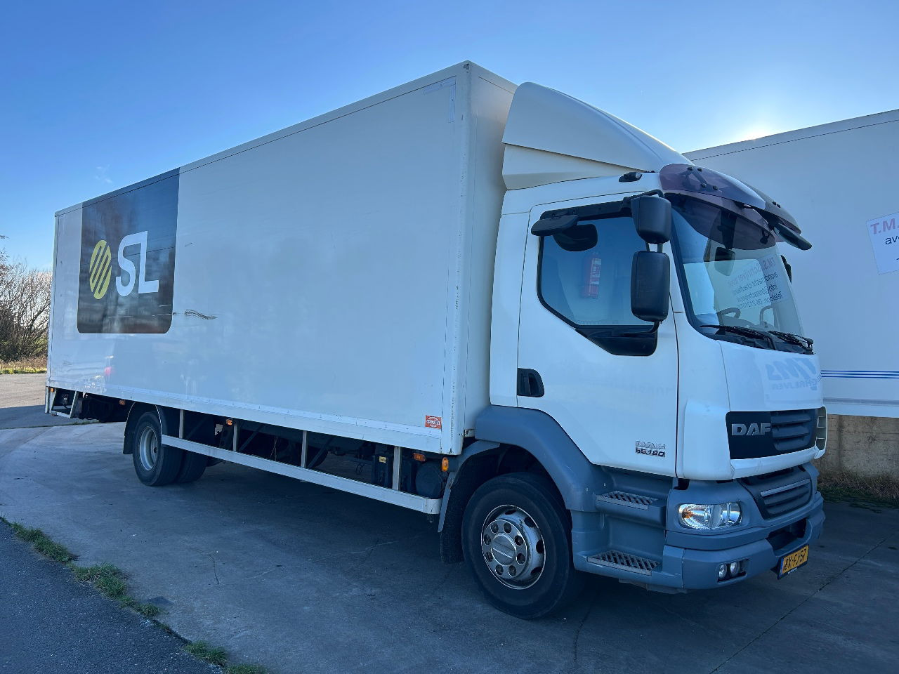 DAF LF 55 LF55-180 8.20mtr Box Turbo defect - Skapbil: bilde 1 DAF LF 55 LF55-180 8.20mtr Box Turbo defect - Skapbil: bilde 1