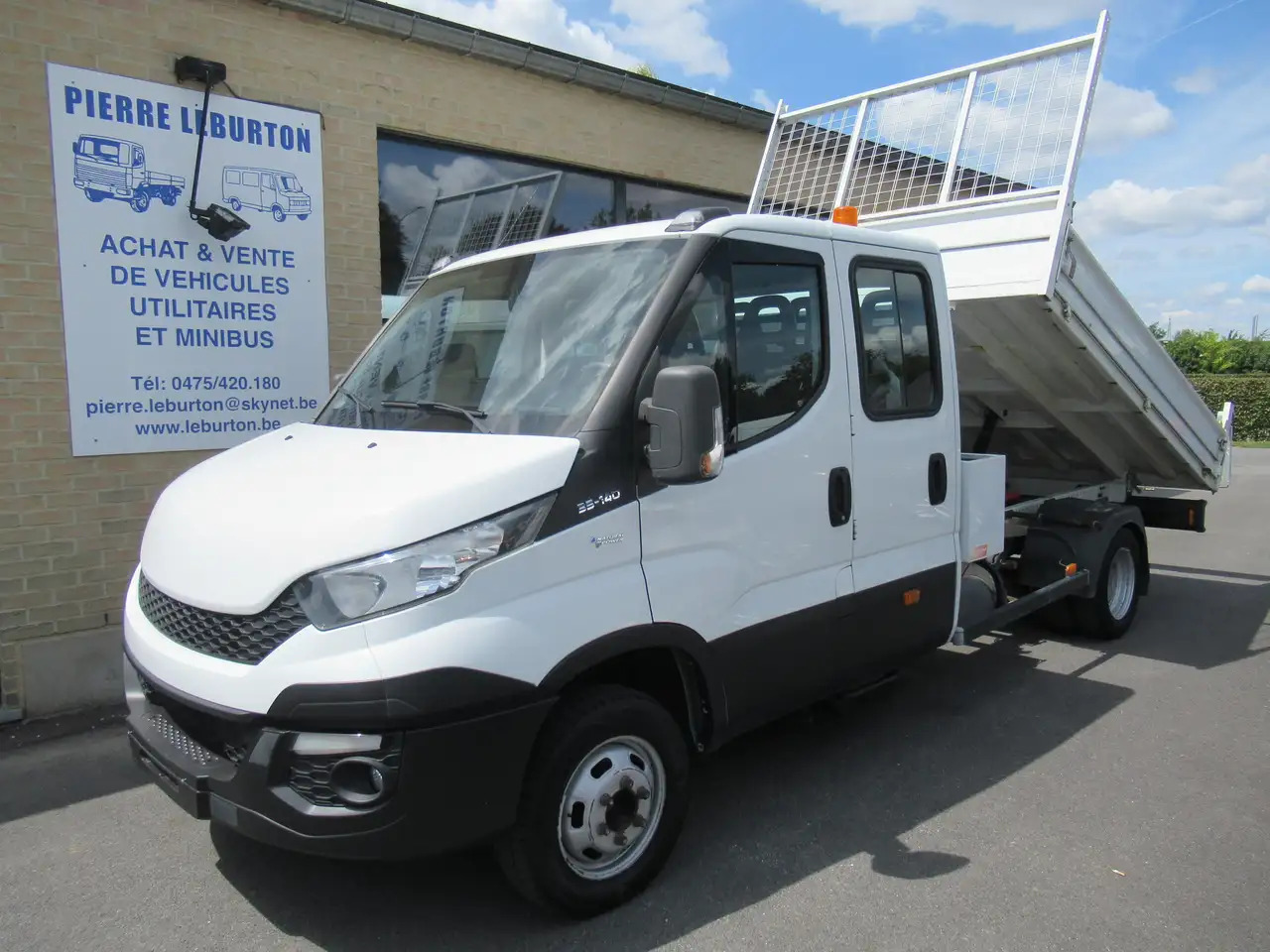Iveco Daily benne basculante/ kipper - Varebil med tipp, Varebil med dobbelt førerhus: bilde 1 Iveco Daily benne basculante/ kipper - Varebil med tipp, Varebil med dobbelt førerhus: bilde 1