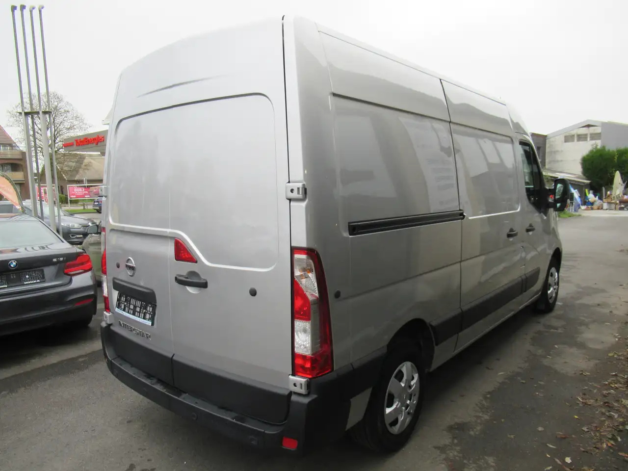 Nissan Interstar L2H2 clim navi 16500€+tva/btw - Kassebil: bilde 2 Nissan Interstar L2H2 clim navi 16500€+tva/btw - Kassebil: bilde 2