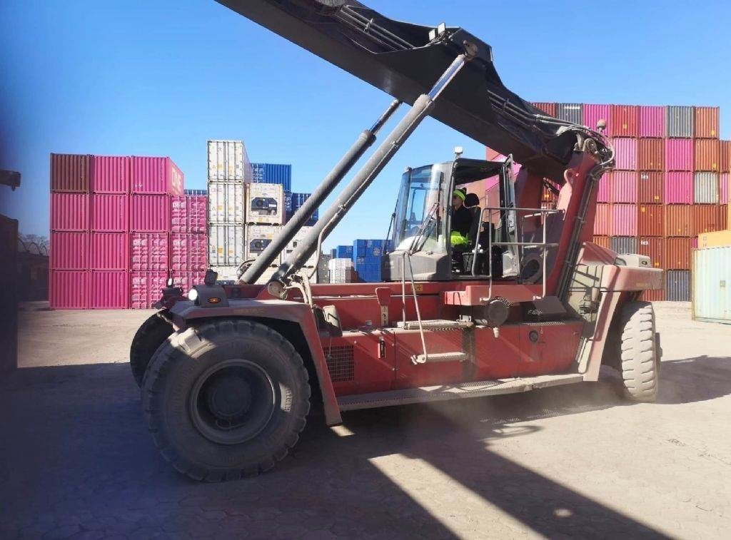 Kalmar DRG100-54S6 - Reachstackere: bilde 3 Kalmar DRG100-54S6 - Reachstackere: bilde 3