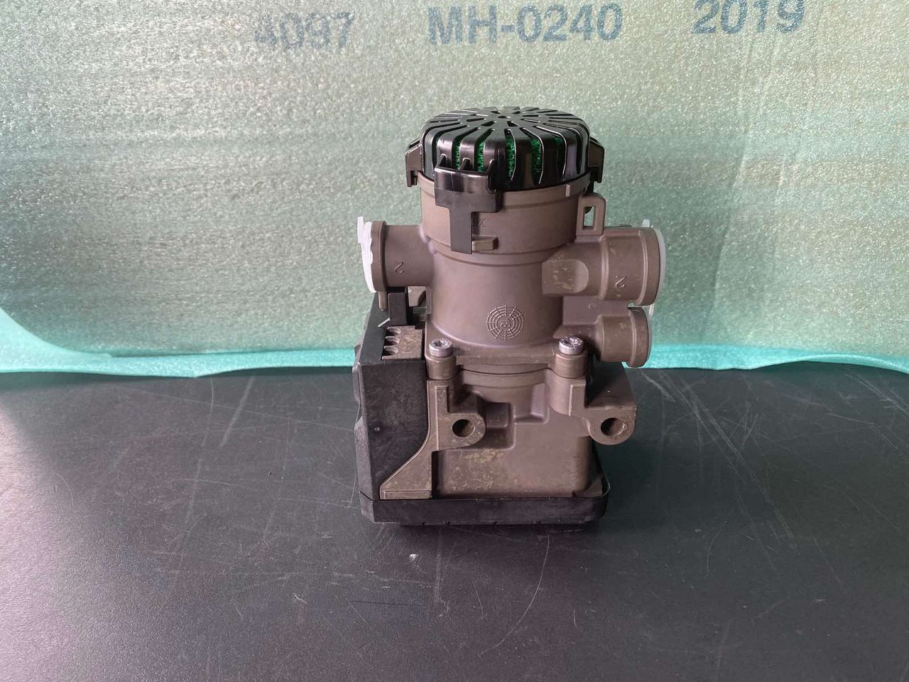 SCANIA AIR VALVE 1879280, 1879275 - Bremseventil for Lastebil: bilde 4 SCANIA AIR VALVE 1879280, 1879275 - Bremseventil for Lastebil: bilde 4