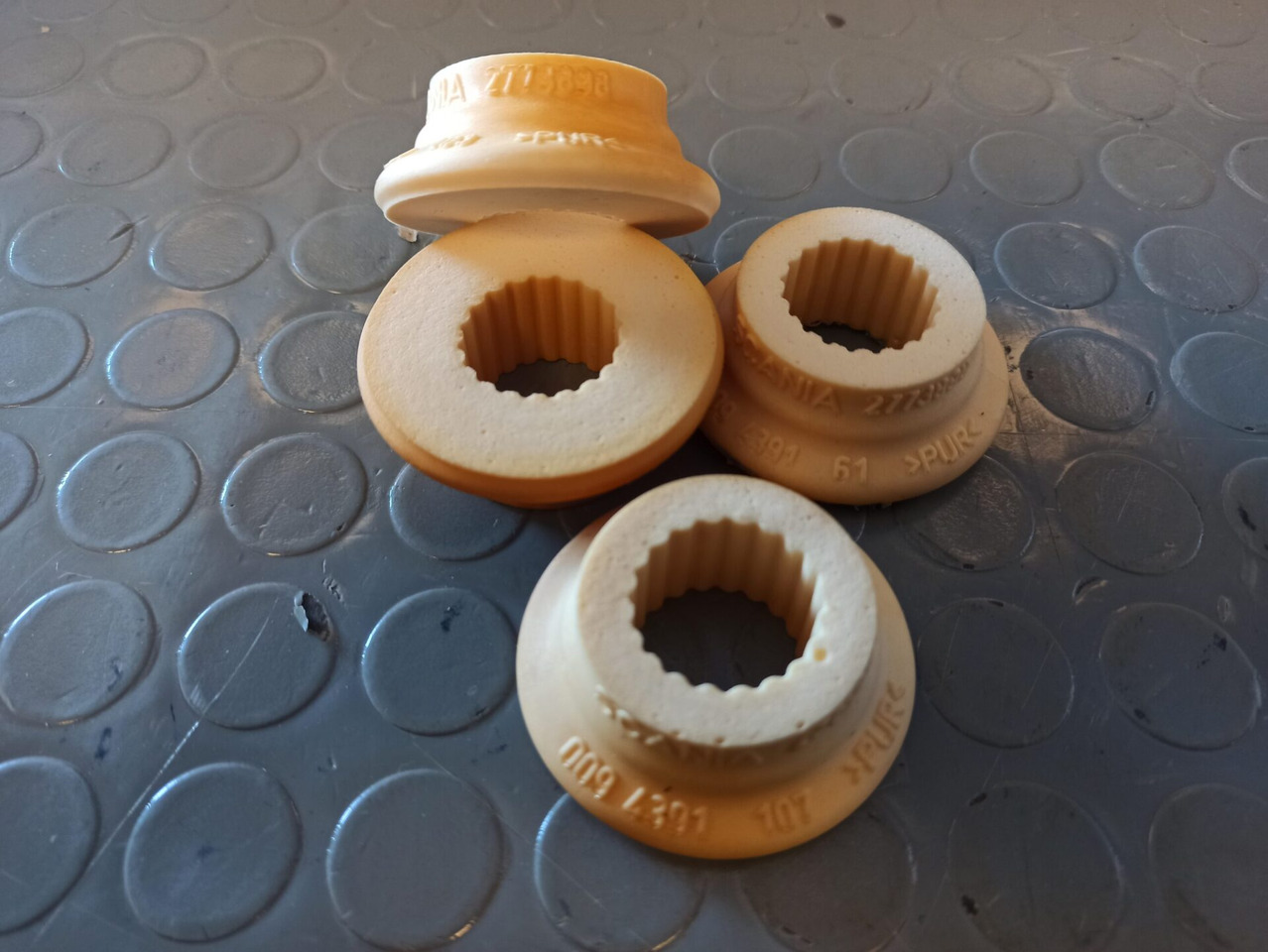 SCANIA BUSH 2773898 - Førerhus og interiør for Lastebil: bilde 1 SCANIA BUSH 2773898 - Førerhus og interiør for Lastebil: bilde 1