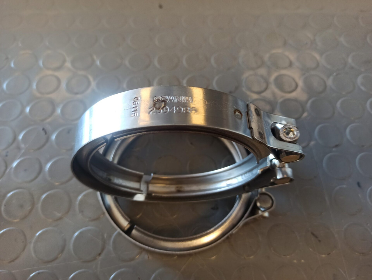 SCANIA V-CLAMP 2394986 - Motor og deler for Lastebil: bilde 1 SCANIA V-CLAMP 2394986 - Motor og deler for Lastebil: bilde 1