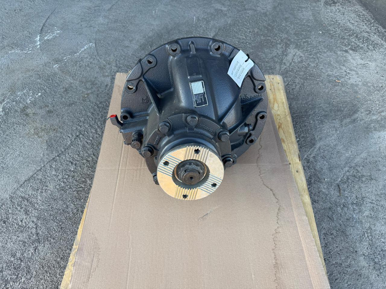 VOLVO Differential Groups 20701332 / 20487379 - Aksel og deler for Lastebil: bilde 1 VOLVO Differential Groups 20701332 / 20487379 - Aksel og deler for Lastebil: bilde 1