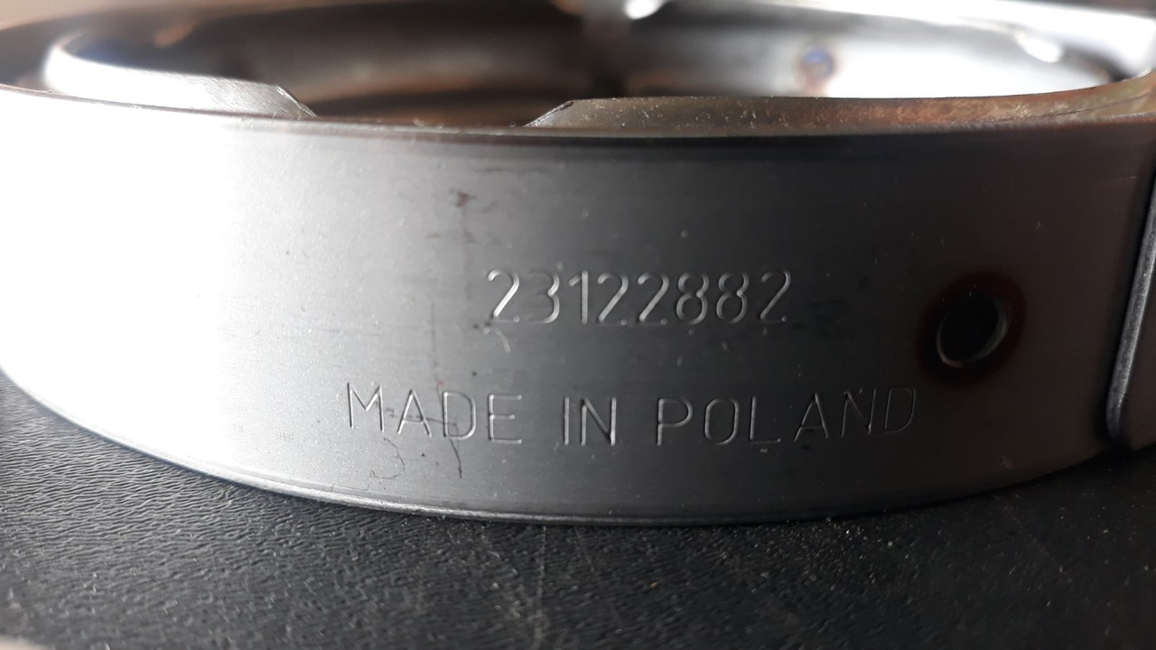 VOLVO V-BAND CLAMP 23122882 - Motor og deler for Lastebil: bilde 4 VOLVO V-BAND CLAMP 23122882 - Motor og deler for Lastebil: bilde 4