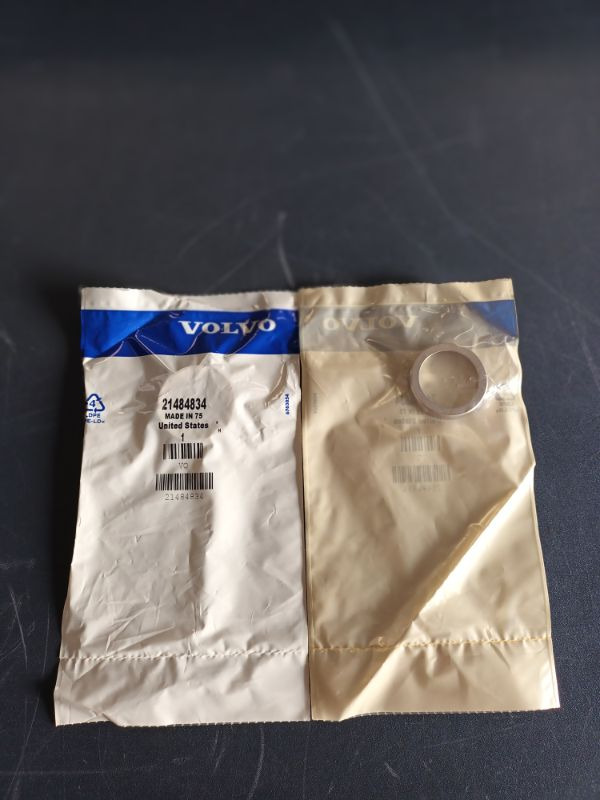 VOLVO VALVE SEAT RING - 21484834 - Stempel/ Ringer/ Naver for Lastebil: bilde 1 VOLVO VALVE SEAT RING - 21484834 - Stempel/ Ringer/ Naver for Lastebil: bilde 1
