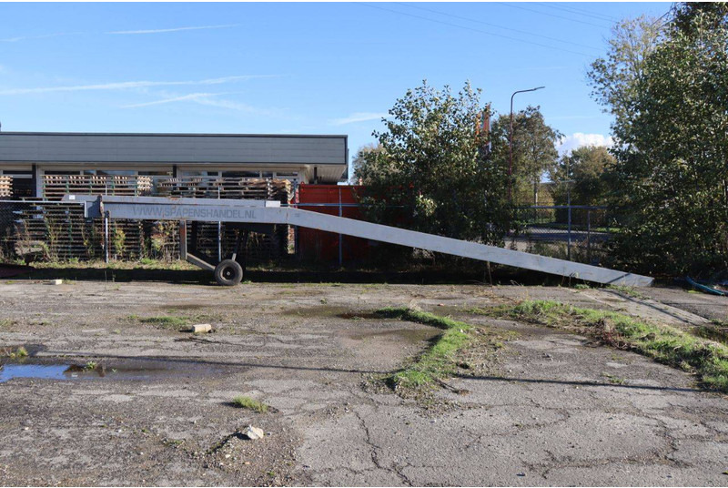 AP - Planhenger/ Flathenger: bilde 2 AP - Planhenger/ Flathenger: bilde 2