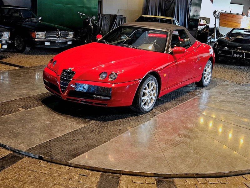 Alfa Romeo Spider (916 - update 3) _ 2.0 TS - Sedan: bilde 3 Alfa Romeo Spider (916 - update 3) _ 2.0 TS - Sedan: bilde 3