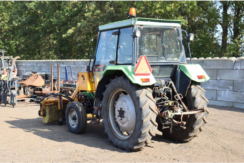 Deutz Fahr D1066/4-S - Traktor: bilde 4 Deutz Fahr D1066/4-S - Traktor: bilde 4
