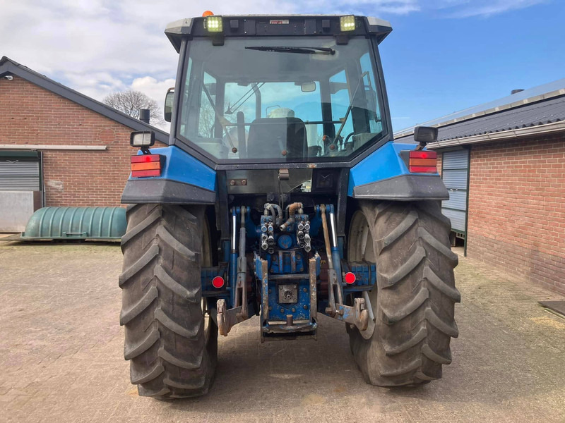 Ford 8340 - Traktor: bilde 5 Ford 8340 - Traktor: bilde 5