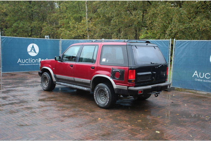 Ford Explorer - SUV: bilde 3 Ford Explorer - SUV: bilde 3
