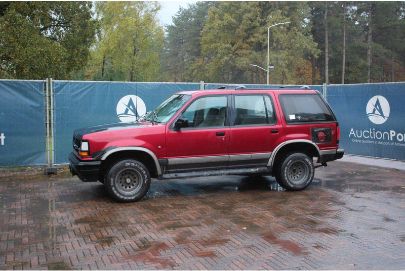 Ford Explorer - SUV: bilde 1 Ford Explorer - SUV: bilde 1