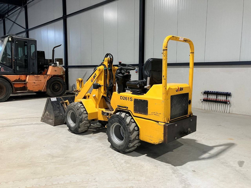 Giant D261S - Hjullaster: bilde 4 Giant D261S - Hjullaster: bilde 4