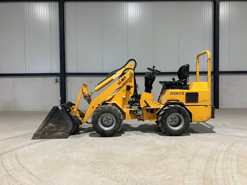 Giant D261S - Hjullaster: bilde 3 Giant D261S - Hjullaster: bilde 3