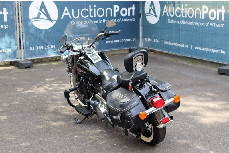 Harley-Davidson Heritage Softail Classic - Motorsykkel: bilde 4 Harley-Davidson Heritage Softail Classic - Motorsykkel: bilde 4