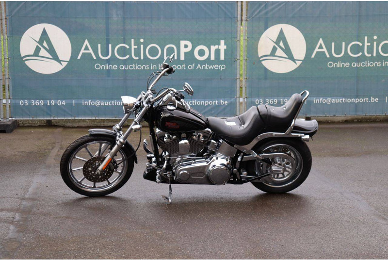 Harley-Davidson Softail Custom - Motorsykkel: bilde 1 Harley-Davidson Softail Custom - Motorsykkel: bilde 1