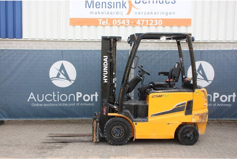 Hyundai 25B-9 - El-truck: bilde 2 Hyundai 25B-9 - El-truck: bilde 2