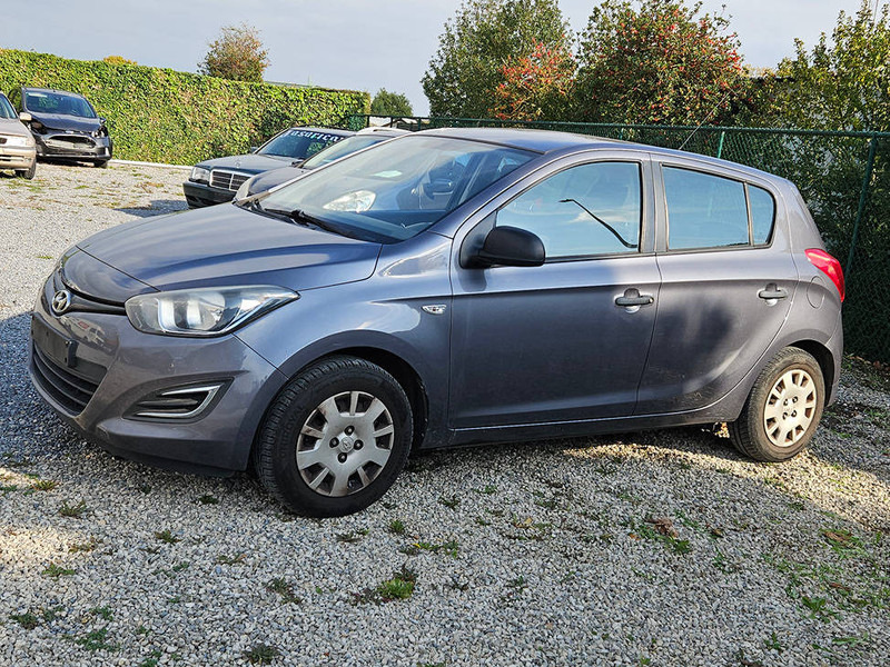 Hyundai i20 (I - update) 1.2 - Sedan: bilde 2 Hyundai i20 (I - update) 1.2 - Sedan: bilde 2