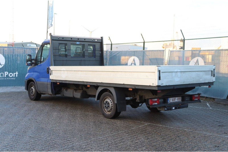 Iveco Daily 35C15 - Personenbil: bilde 4 Iveco Daily 35C15 - Personenbil: bilde 4