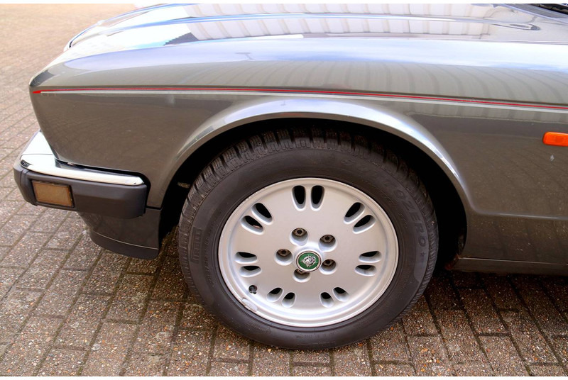 Jaguar XJ-12 - Sedan: bilde 5 Jaguar XJ-12 - Sedan: bilde 5