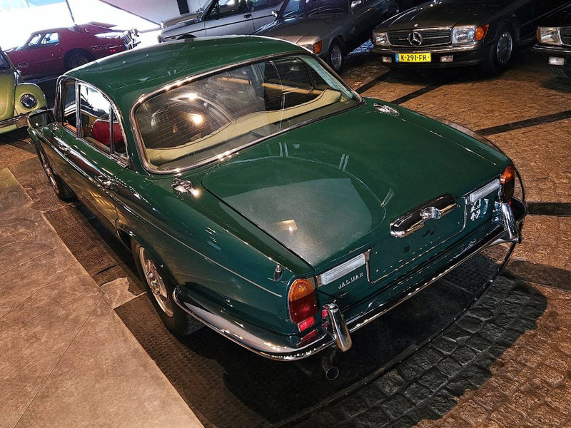 Jaguar XJ (series II) 4.2 Automatic - Sedan: bilde 4 Jaguar XJ (series II) 4.2 Automatic - Sedan: bilde 4