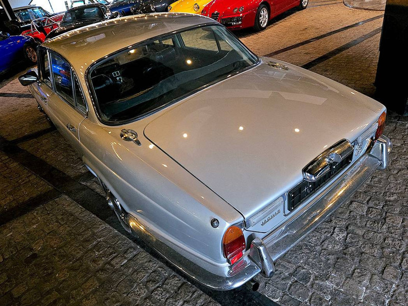Jaguar XJ (series II) 4.2 Automatic - Sedan: bilde 3 Jaguar XJ (series II) 4.2 Automatic - Sedan: bilde 3