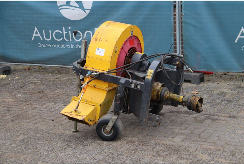KWH 2051 PTO - Tohjulstraktor: bilde 1 KWH 2051 PTO - Tohjulstraktor: bilde 1
