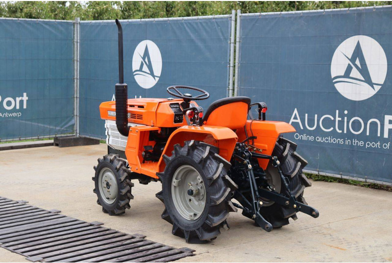 Kubota B1400DT - Traktor: bilde 4 Kubota B1400DT - Traktor: bilde 4